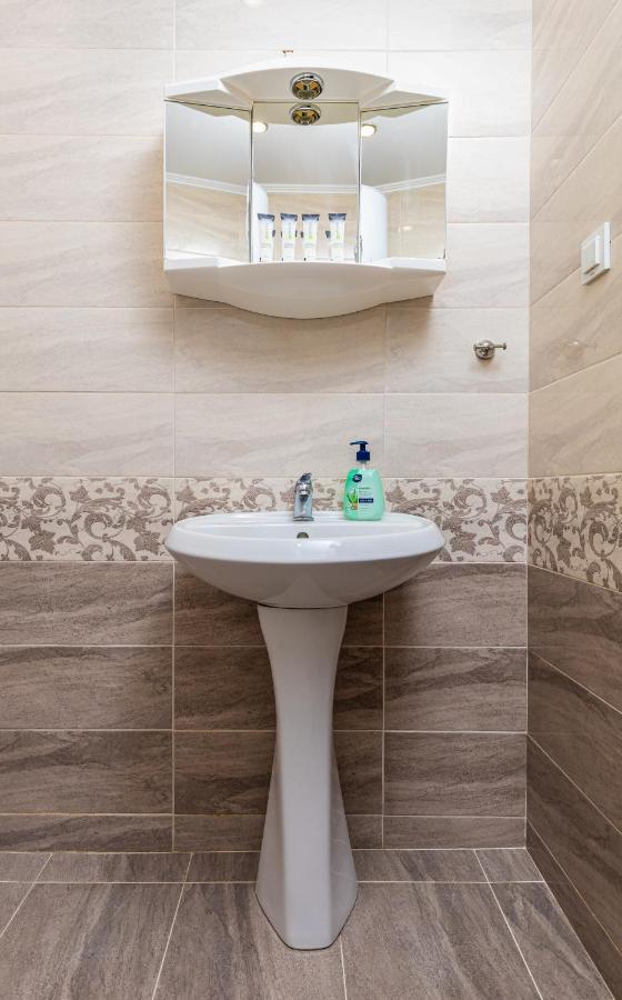Modernly-Designed 1Bd Apartment With A Nice Terrace Plovdiv Bagian luar foto