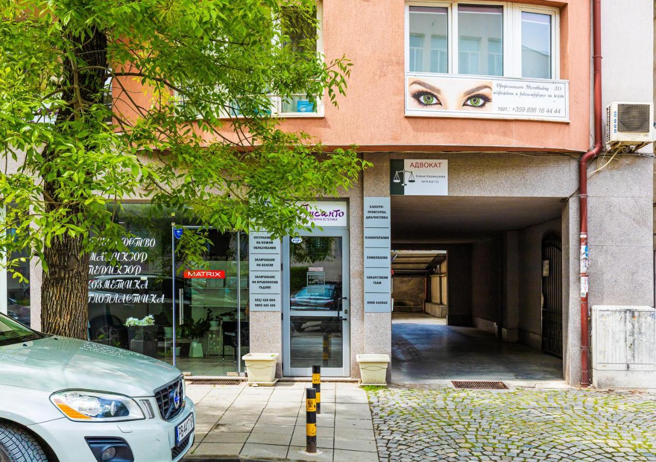 Modernly-Designed 1Bd Apartment With A Nice Terrace Plovdiv Bagian luar foto