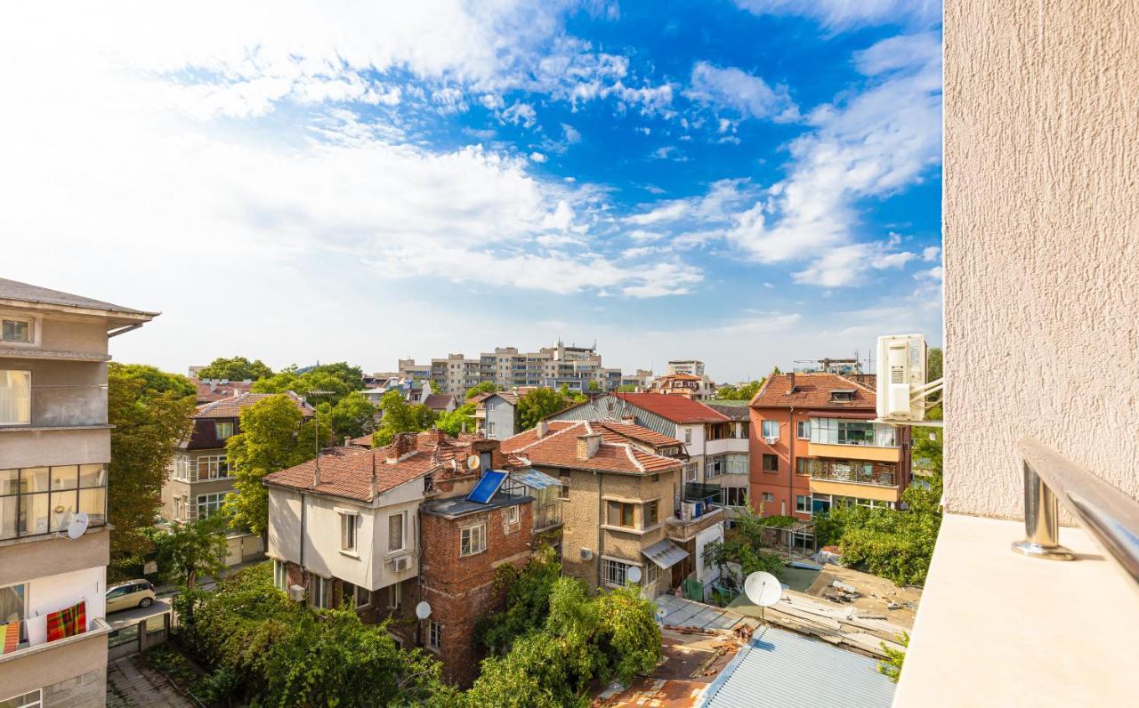 Modernly-Designed 1Bd Apartment With A Nice Terrace Plovdiv Bagian luar foto